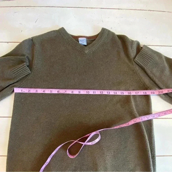 Old Navy Forest Green Sweater Womens M Lamb’s Wool Blend V-Neck Dark Collegiate - Picture 5 of 7